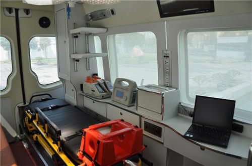 北京西城区西城区救护车内部